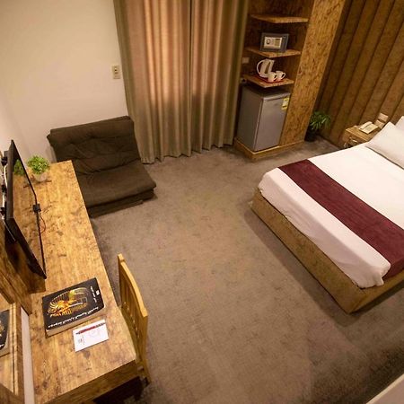 Valencia Ap Cairo Hotell Eksteriør bilde